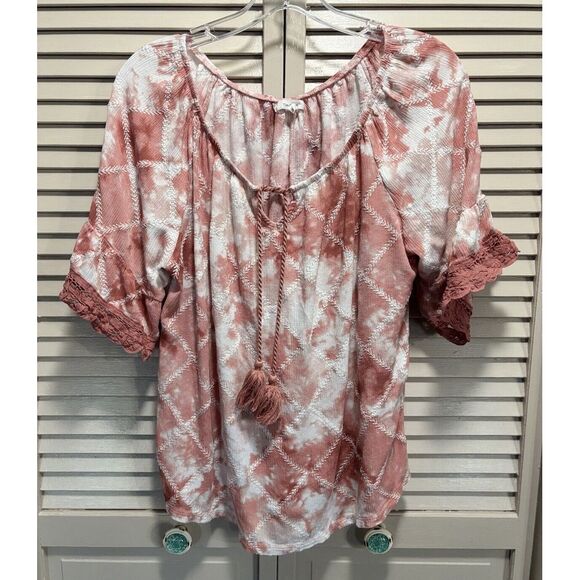 Maurices Tops - Maurices Mauve/White Tie Dye Short Sleeve Elastic Hem Scoop/Tie Neck Size 0